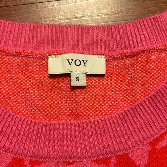 VOY Spring Sweater - Picture 3 of 3